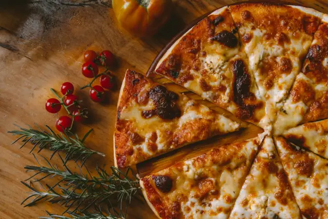 Restaurant social media visual example